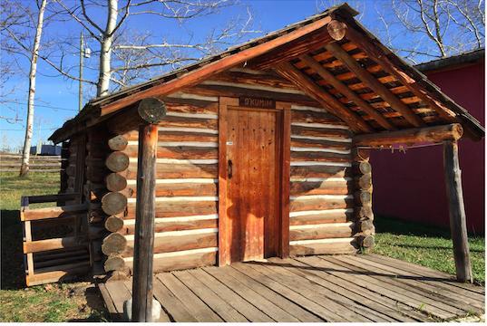 Flying U Ranch Hotel Seventy Mile House Exterior photo