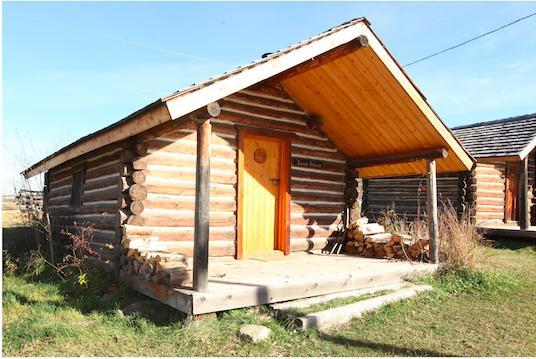 Flying U Ranch Hotel Seventy Mile House Exterior photo