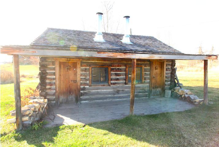 Flying U Ranch Hotel Seventy Mile House Exterior photo